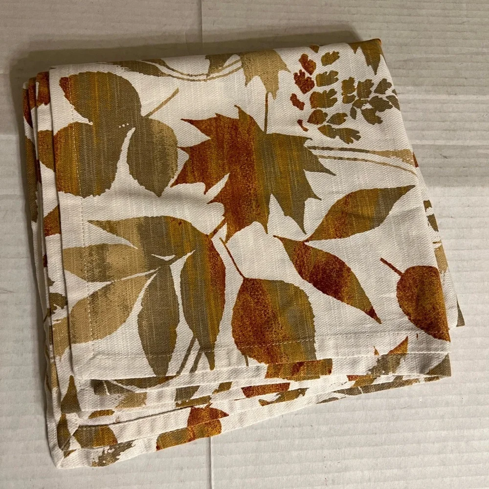 Napkins Set of 12 Leaf Pattern in Fall Colors NWOT